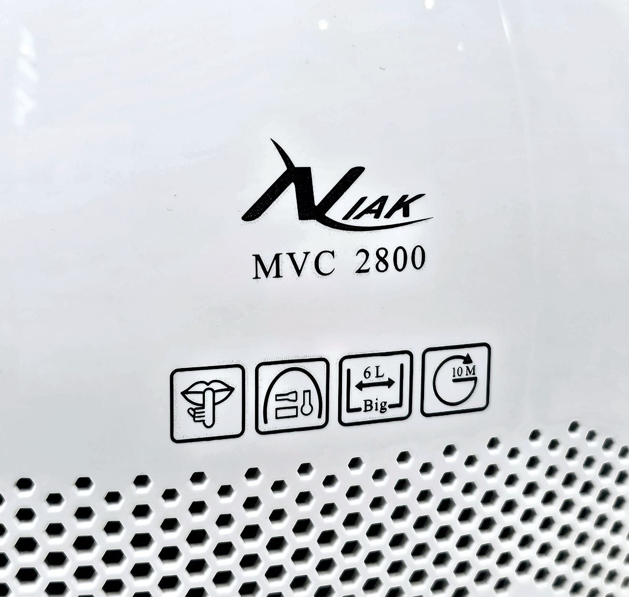 جاروبرقی آنالوگ نیاک مدل DVC602