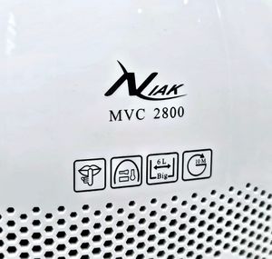 جاروبرقی آنالوگ نیاک مدل DVC602